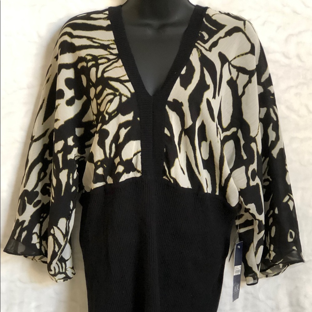 Anne Klein Black and Cream Blouse